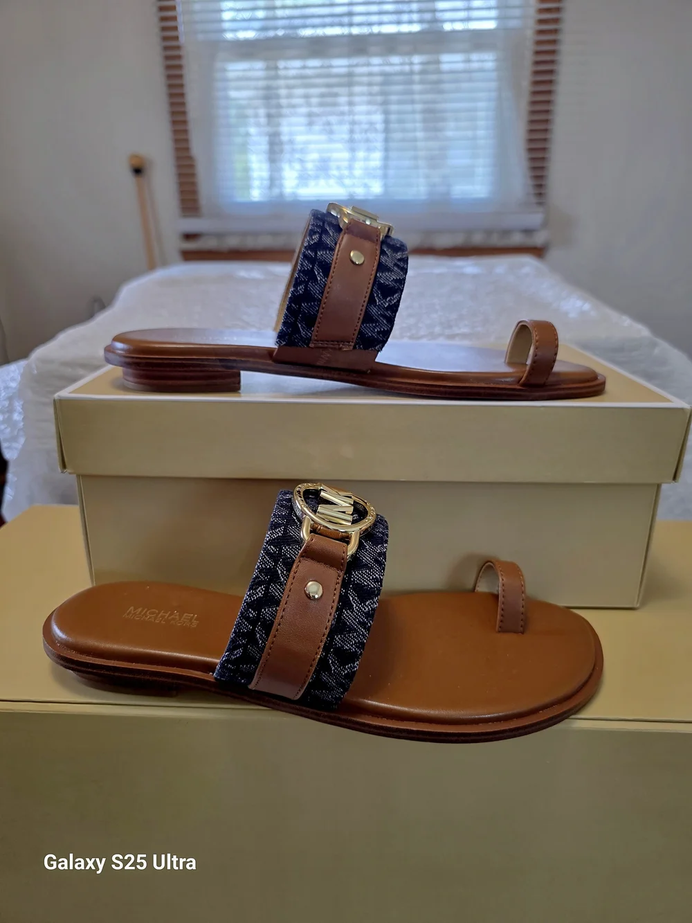 MICHAEL Michael Kors Rory Flat Thong Sandals In Dark Denim Multi Size 7.5M
